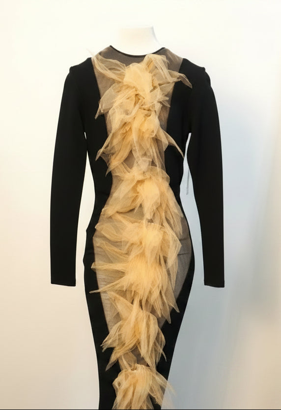 Dress Fitted with Flush tone center with Florets