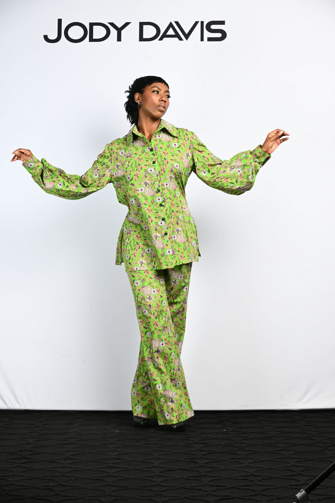 Kelly Green Printed Pant