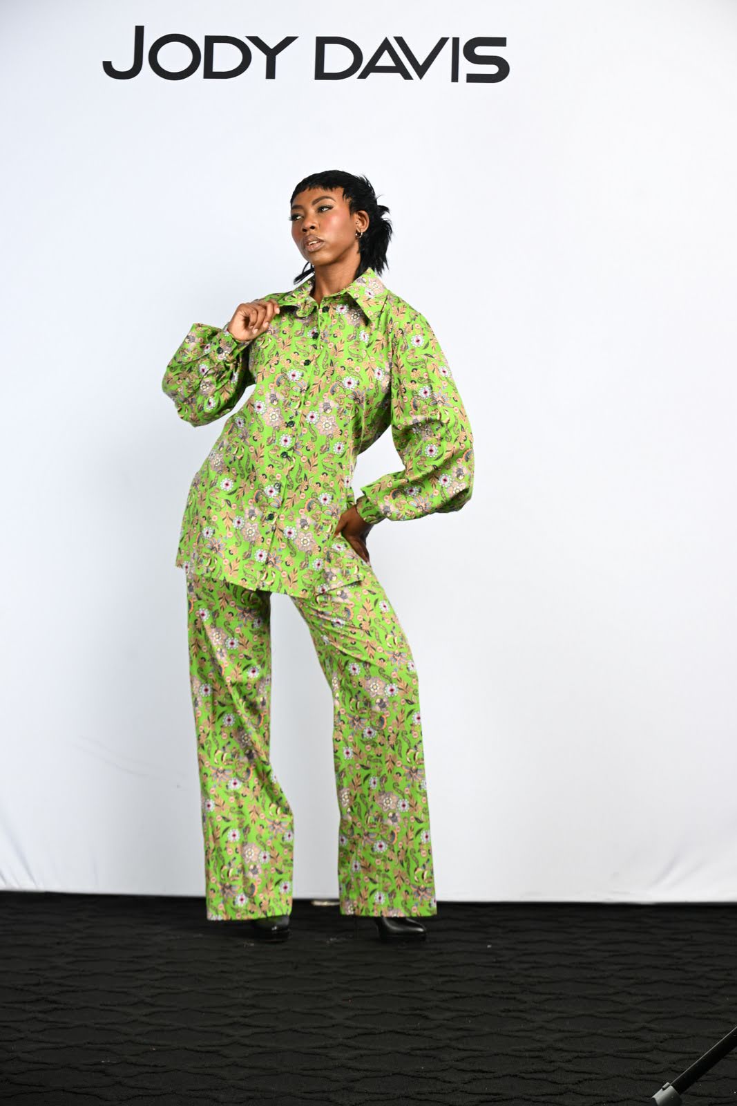 Kelly Green Printed Pant