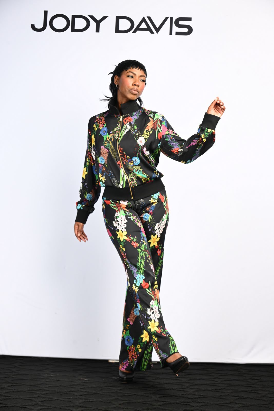 Relaxed Fit Pant Black Bloom Print
