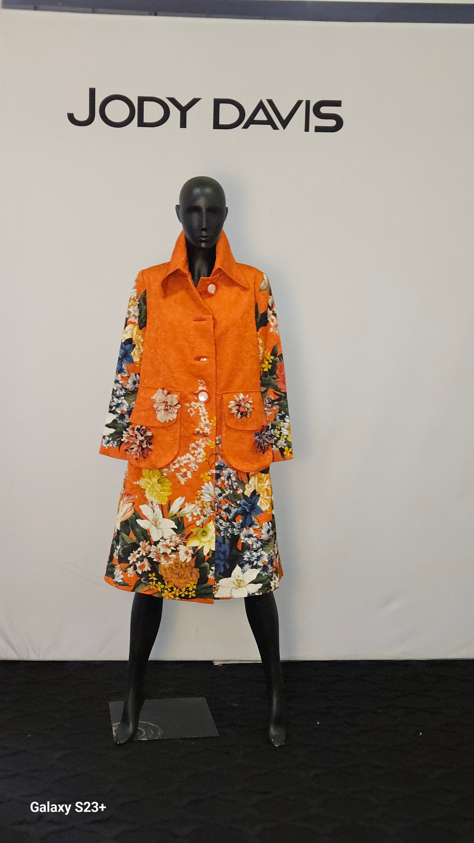 Floral Burnt O Coat