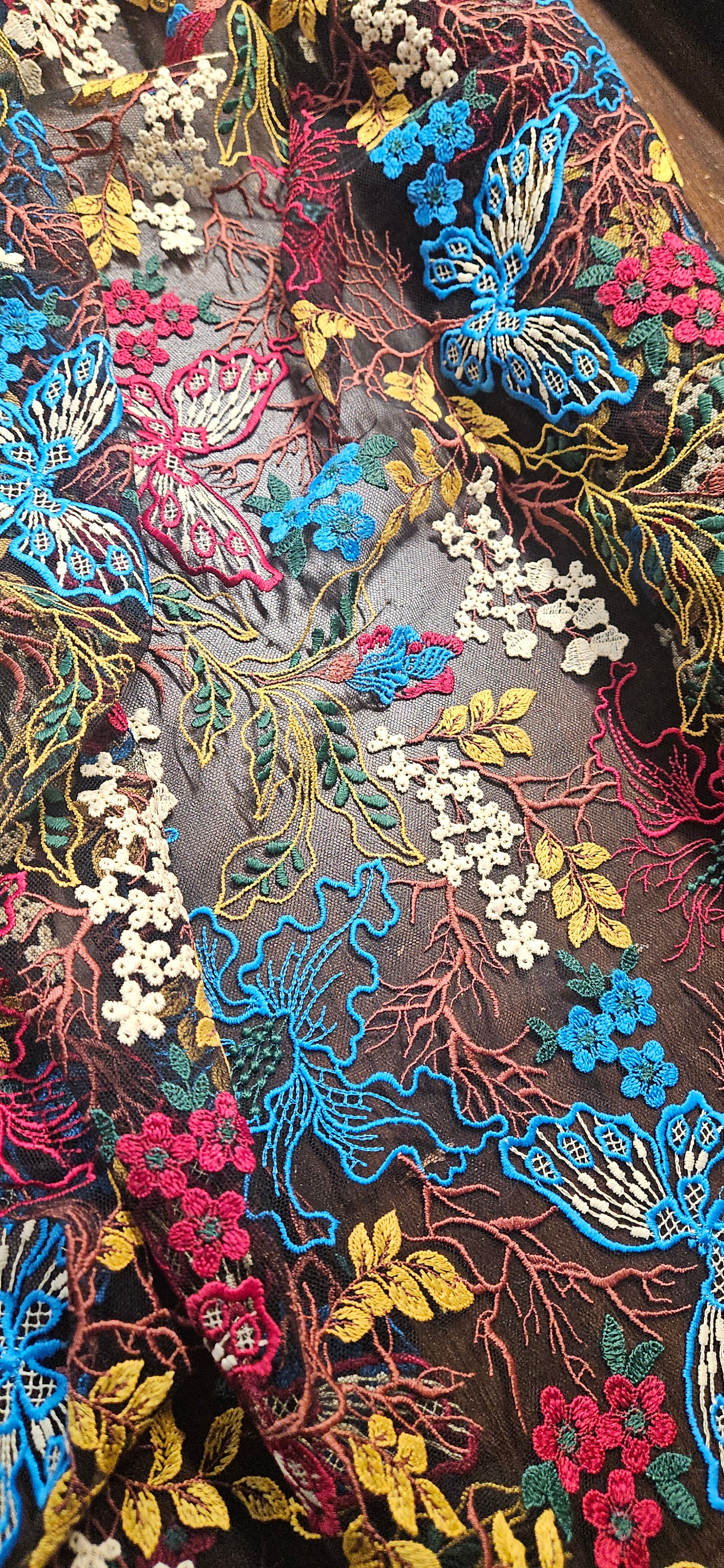 #24 Novelty Lace Multicolor