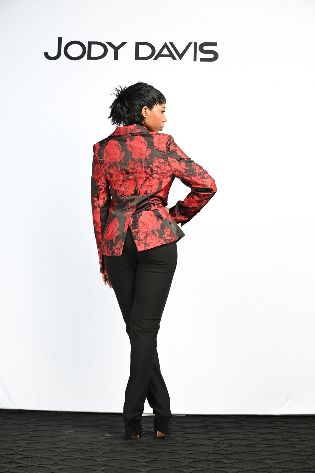 Jacket Semi-fitted Red & Black Floral Print Jacket
