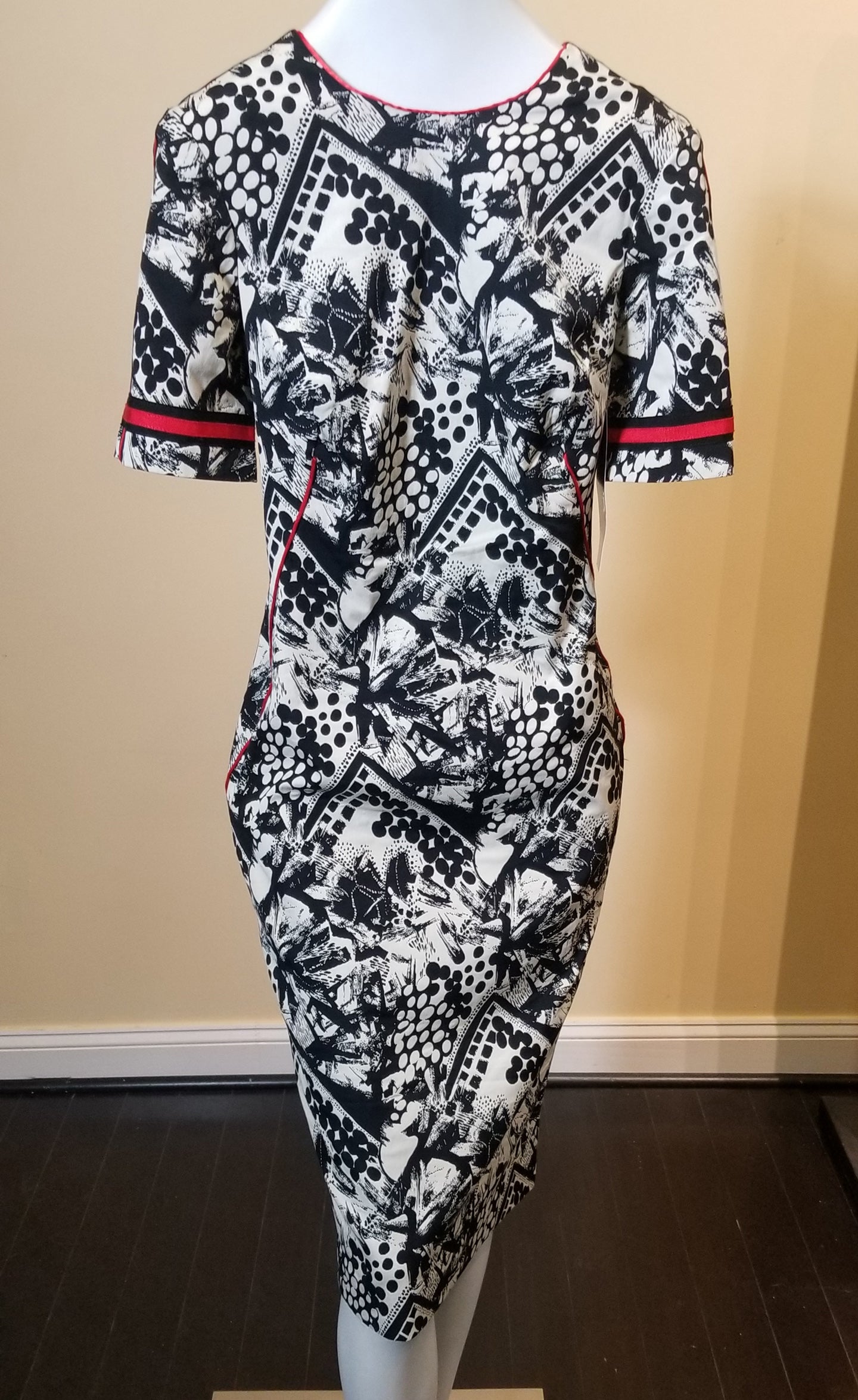 Round Neck Black and White Printed Cotton/Lycra Sheath